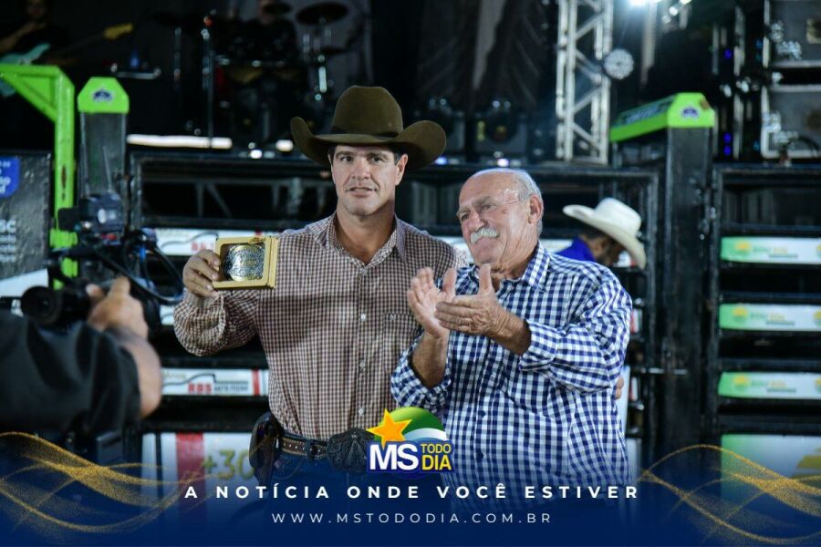 Imagem capeão fala juvenal